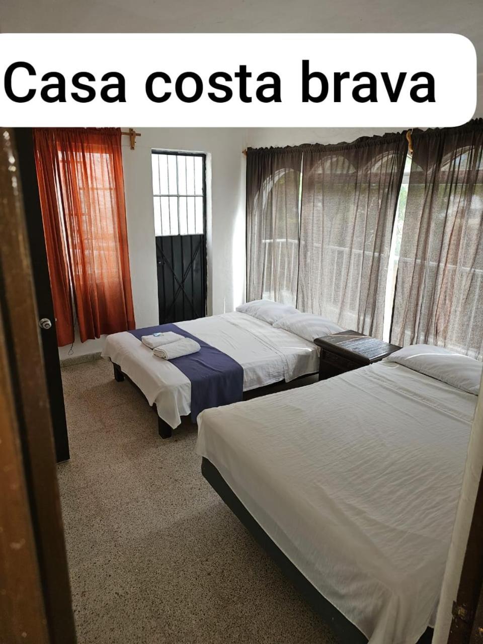 Отель Casa Costa Brava Акапулько Экстерьер фото